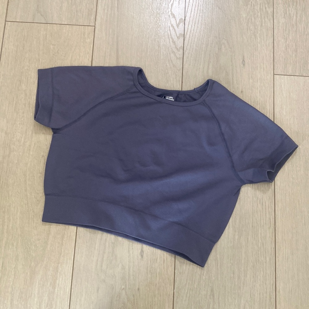 Women's Seamless Short Sleeve Crop Top